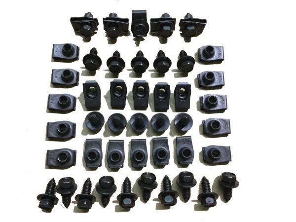 Universal Fender Mount Kit Black Bolts And U Nuts 5/16-18 50 Piece